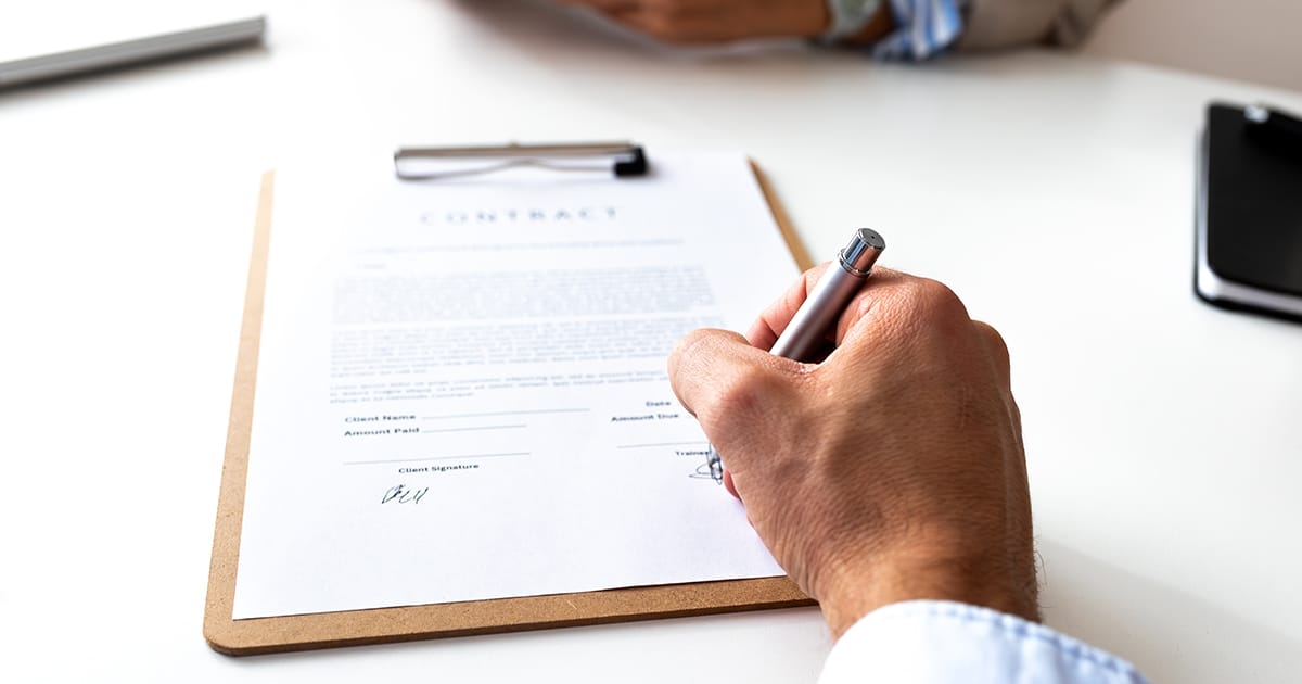 NLRB General Counsel Advises That Employer’s Noncompete and Confidentiality Agreement is Not an Unfair Labor Practice